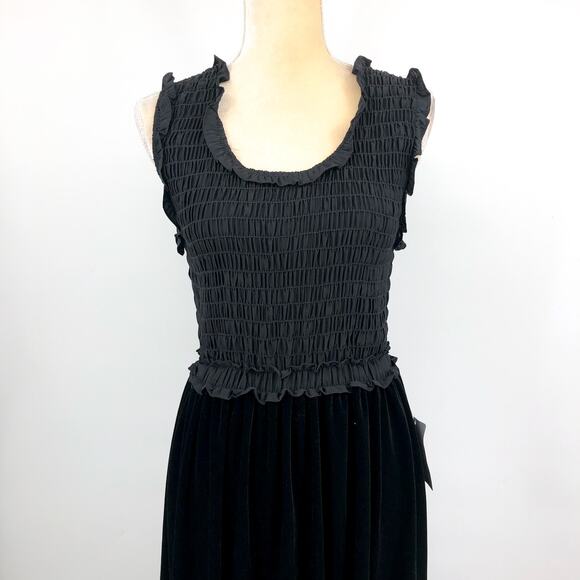 MAX STUDIO Women's Velvet Smocked Maxi Dress Medium Black Sleeveless NWT - Picture 4 of 12